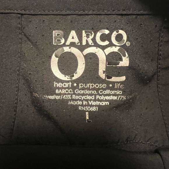 Women’s scrubs all in excellent condition!
Most size large,sketchers set is XL - Picture 13 of 13